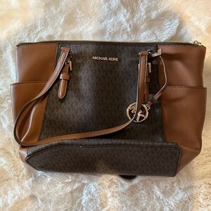 Michael kors tote